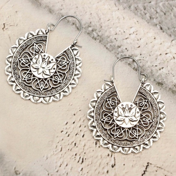 🆕BOTH SIDES LOTUS ANTIQUE FLOWERS EARRINGS - Picture 5 of 6